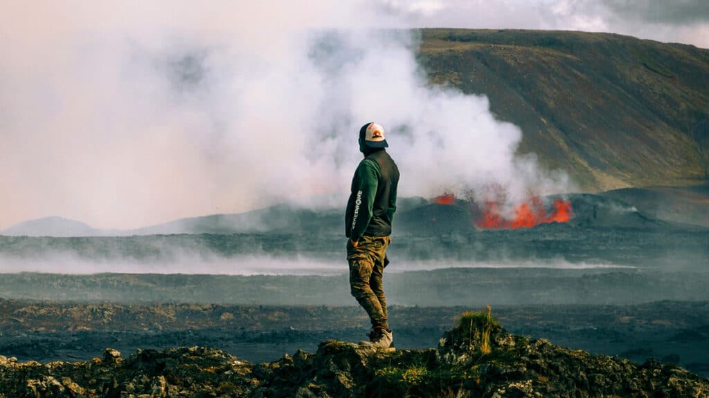 volcans dangereux monde approcher